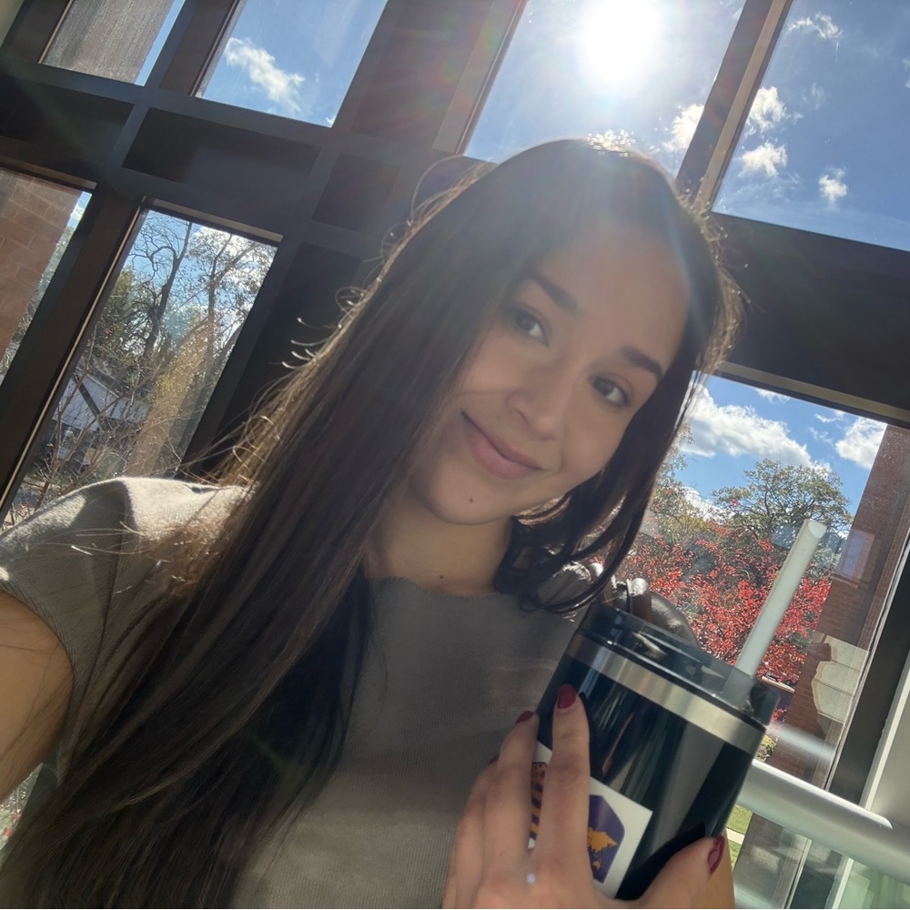 Meet your Posher, Maria